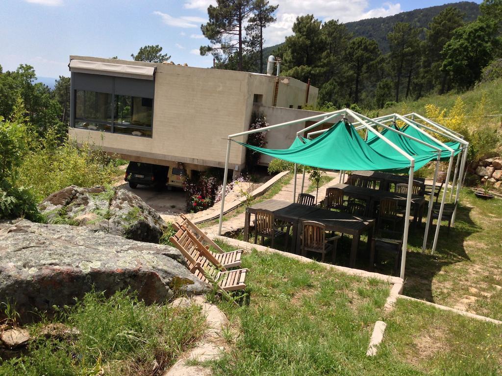 Hotel La Canela Piedralaves Exterior photo